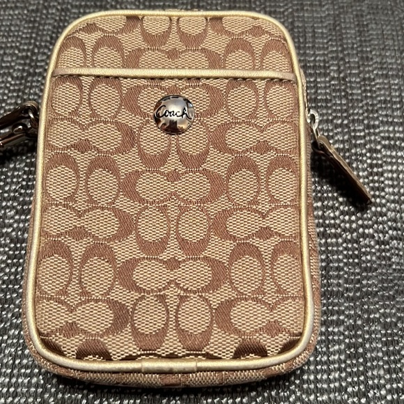 Coach Wristlet - Picture 2 of 9
